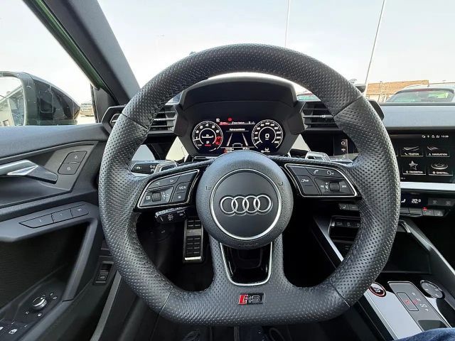 Audi RS3 Quattro S-Tronic Sedan