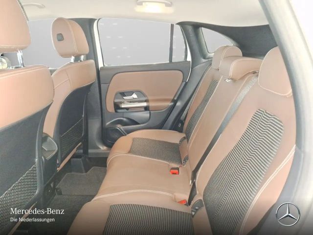 Mercedes-Benz GLA 180 Progressive