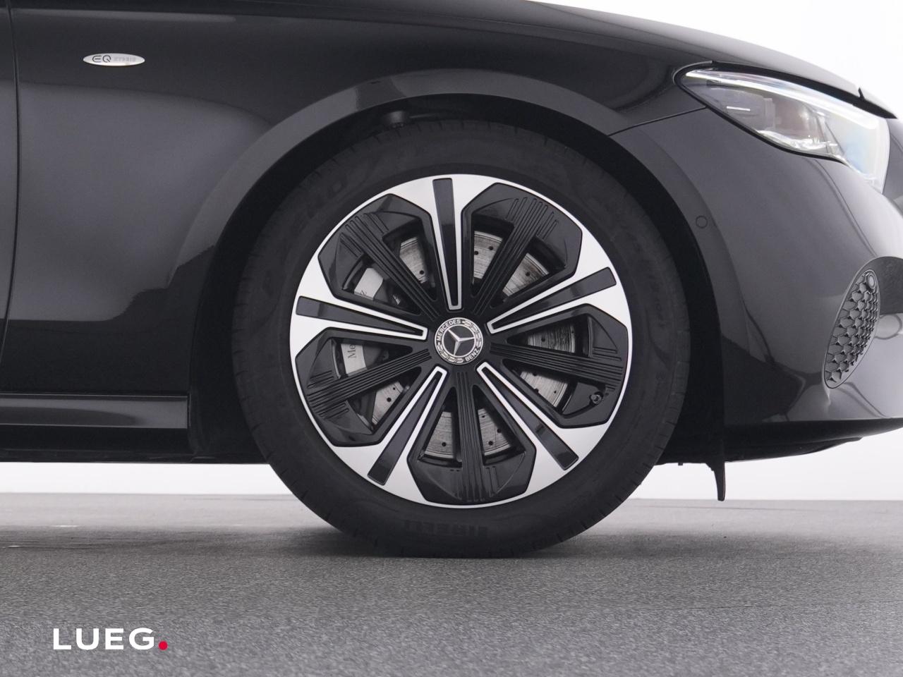 Mercedes-Benz E 300 AVANTGARDE Estate