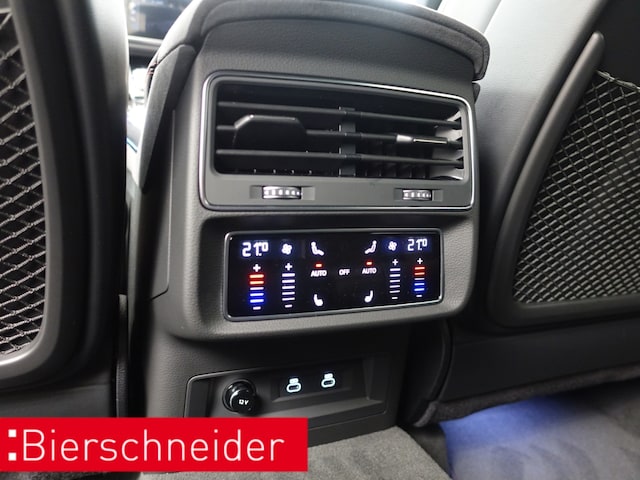 Audi RS Q8 Performance Quattro