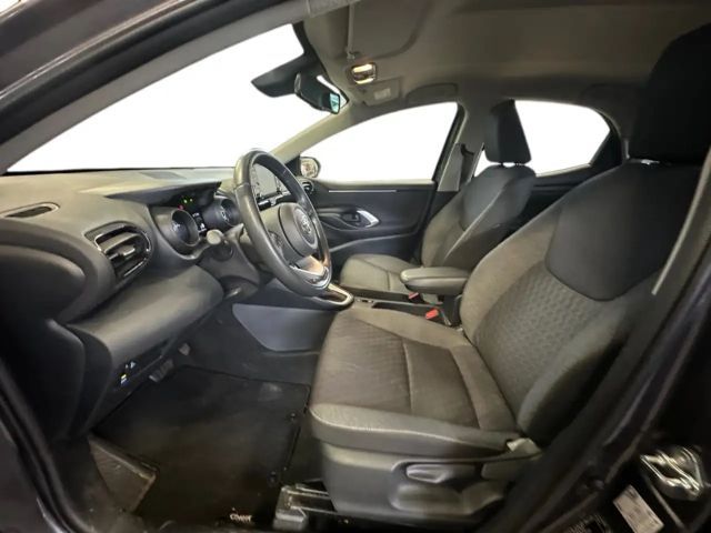 Toyota Yaris Hatchback Hybride Team D