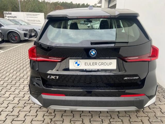 BMW iX1 xDrive