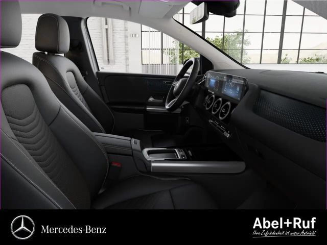 Mercedes-Benz B 200 Progressive Sedan