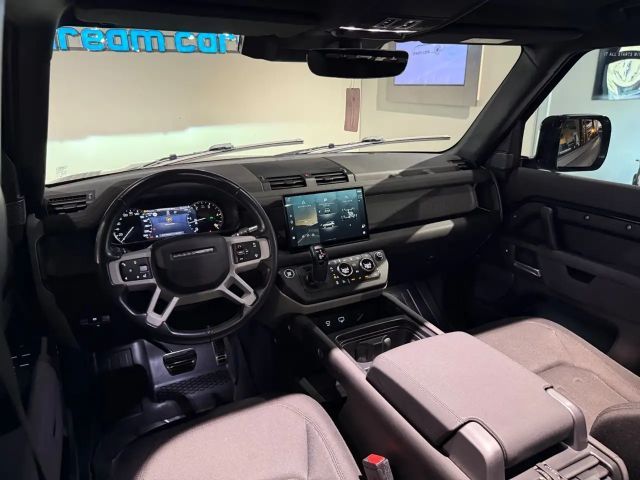 Land Rover Defender 110 Black Pack