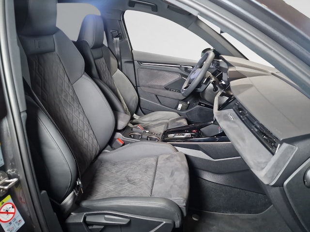 Audi RS3 Quattro S-Tronic Sedan