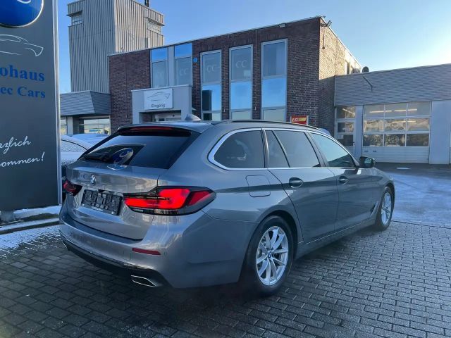 BMW 520 520d 520i Touring xDrive