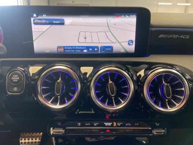 Mercedes-Benz A 35 AMG AMG Line