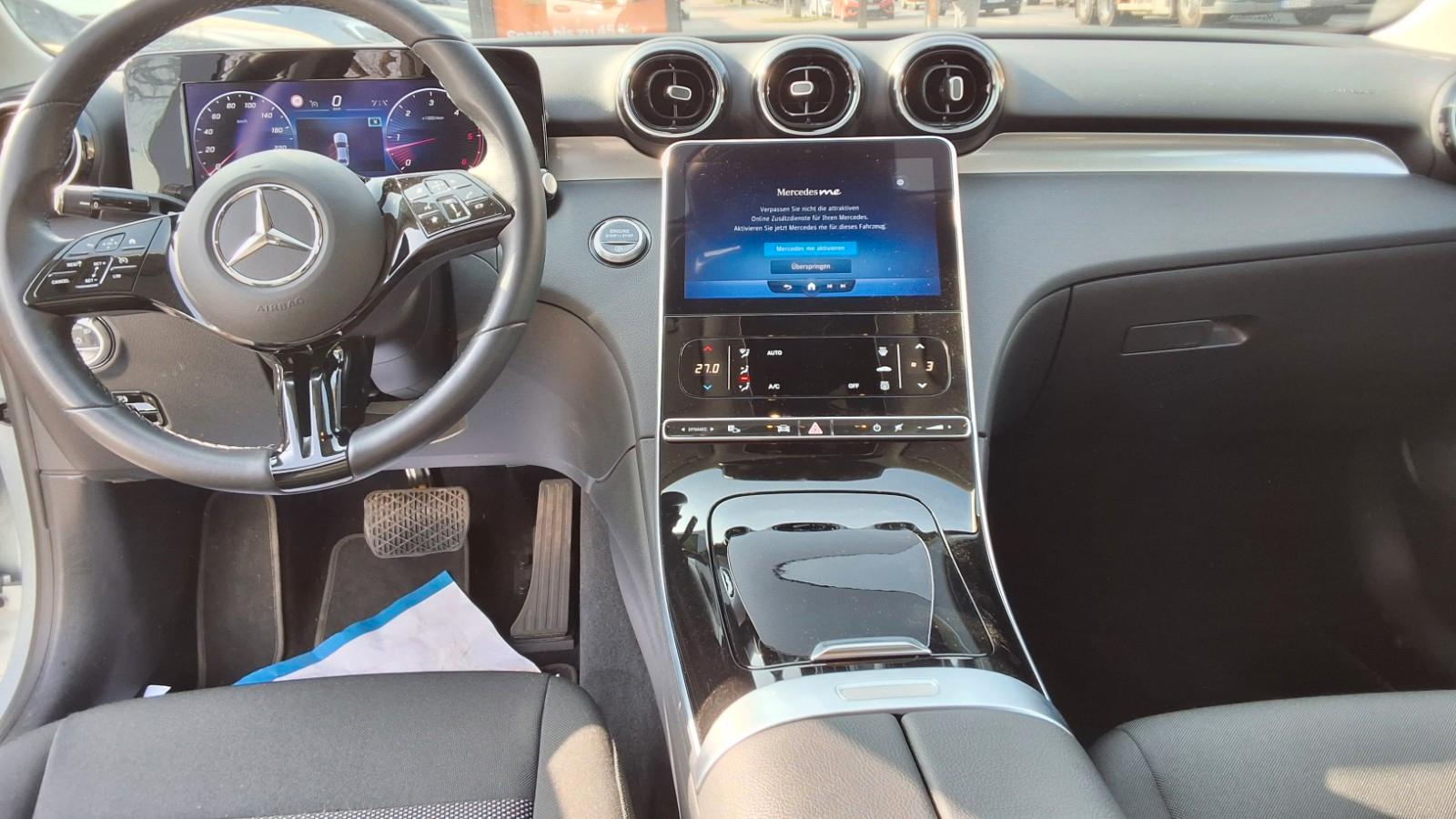 Mercedes-Benz C 220 C 220 d Sedan