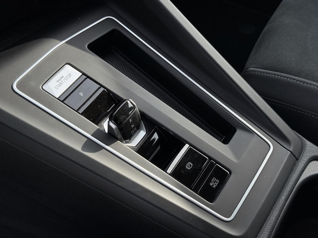 Volkswagen Golf 2.0 TDI DSG Style Variant