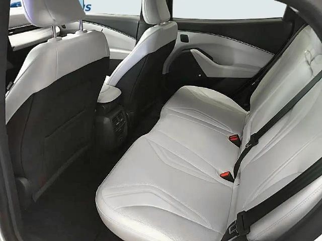 Ford Mustang Mach-E AWD