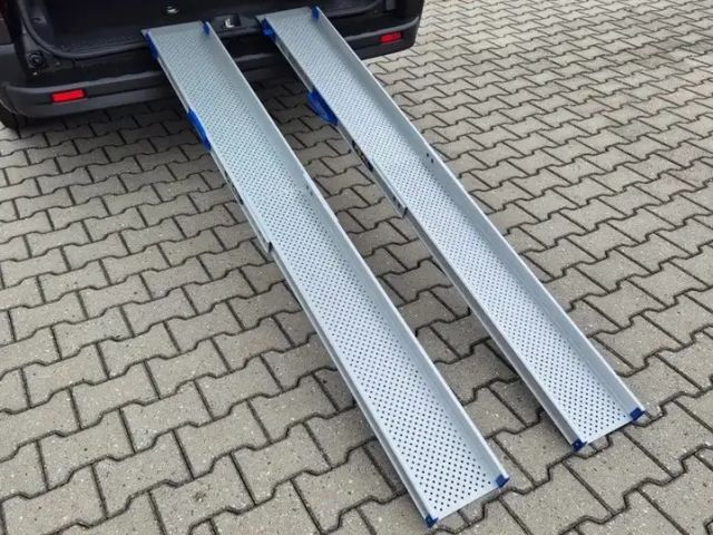 Renault Trafic Blue Evolution Grand dCi 150