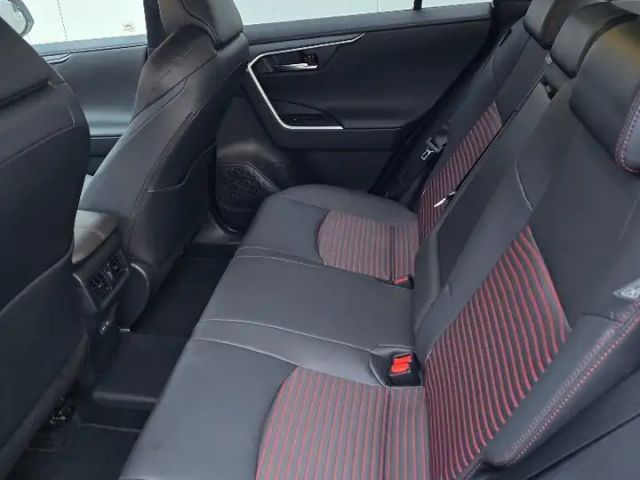 Suzuki Across E-Four Flash