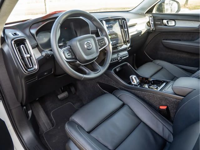 Volvo XC40 Dark Plus