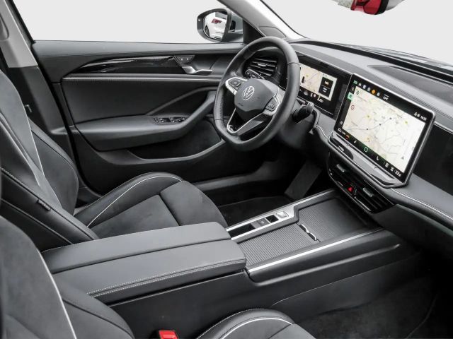 Volkswagen Passat 1.5 eTSI Business DSG Variant