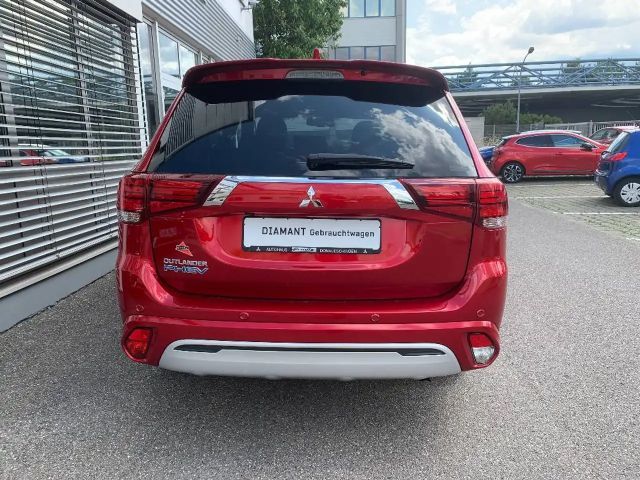 Mitsubishi Outlander 4WD PHEV