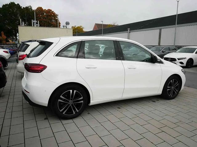 Mercedes-Benz B 220 B 220 d Progressive