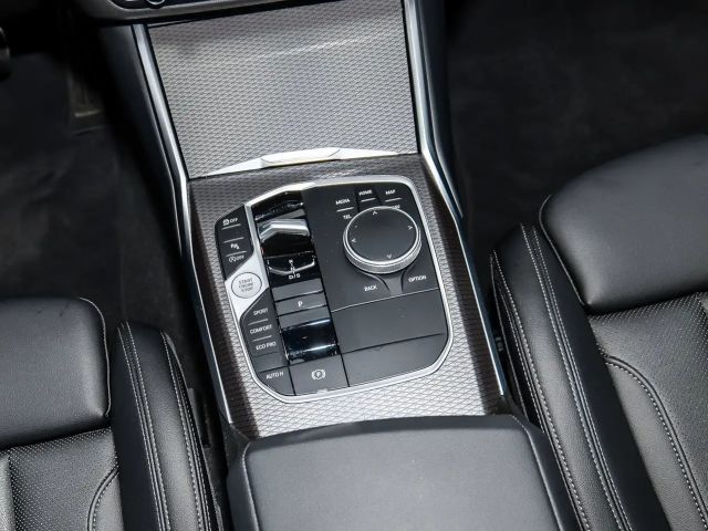 BMW 318 318i Comfort pakket M-Sport Sedan