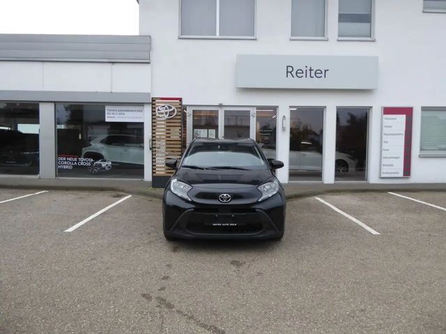 Toyota Aygo X Hatchback Play VVT-i