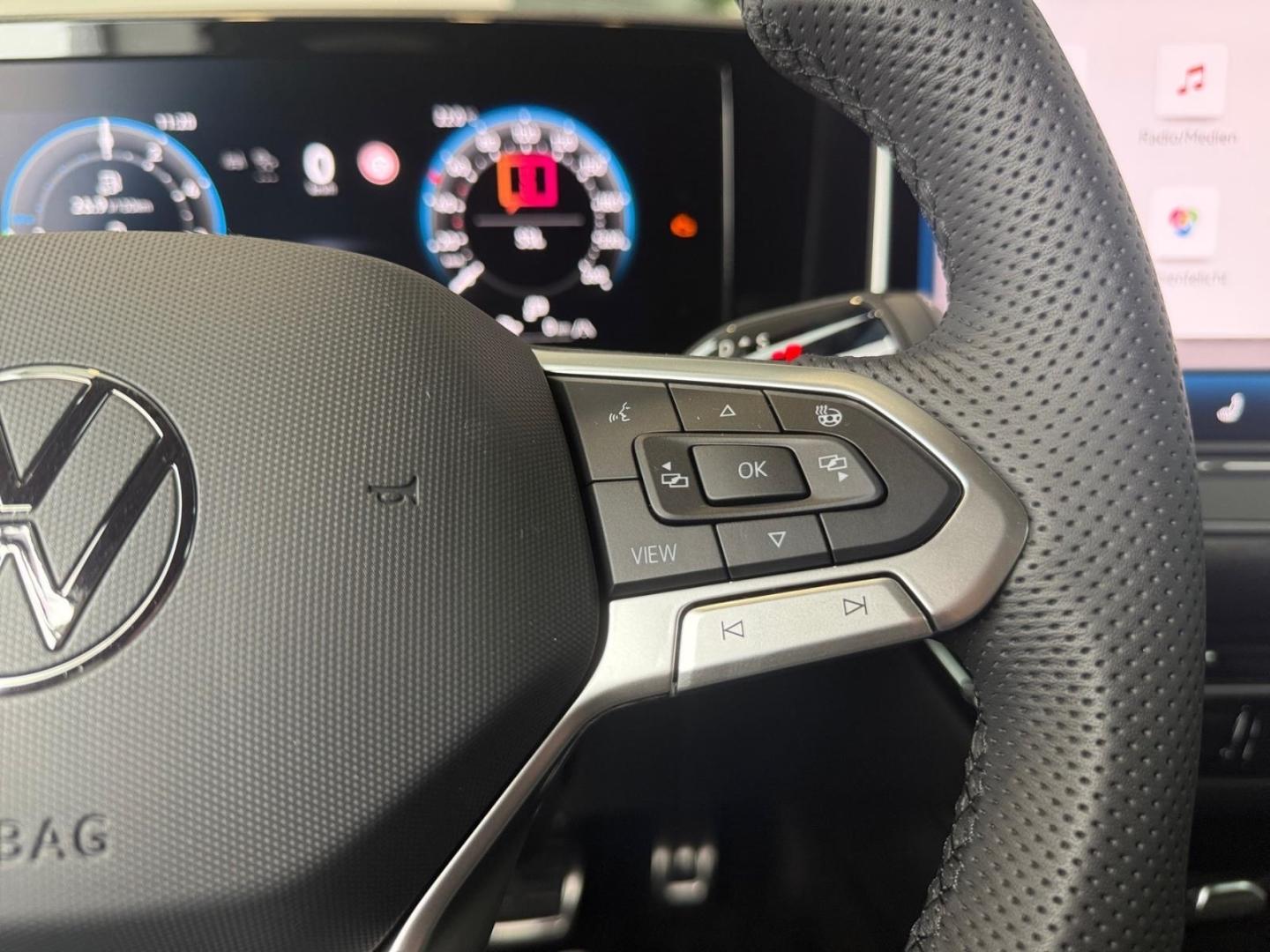 Volkswagen Passat DSG R-Line eHybrid