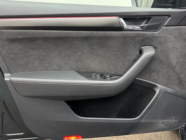 Skoda Superb 1.5 TSI Combi Sportline