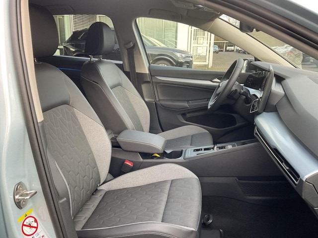 Volkswagen Golf 1.5 eTSI DSG Golf VIII