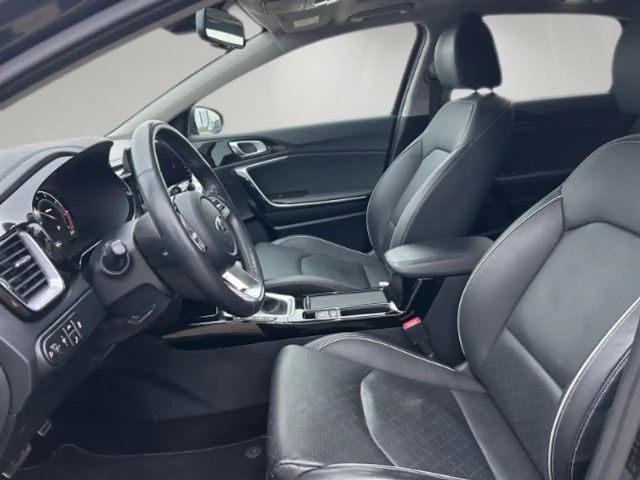 Kia Ceed CRDi Platinum Edition