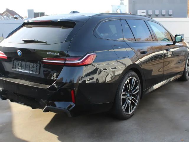 BMW 520 520d M-Sport Touring