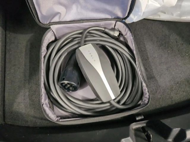 Tesla Model 3 AWD Long Range