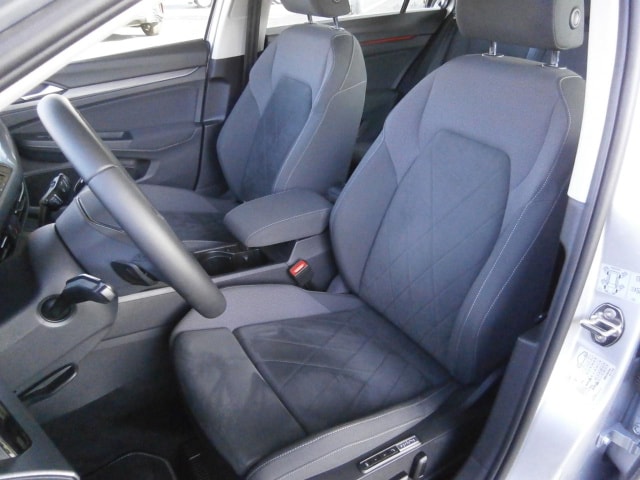 Volkswagen Golf 1.5 eTSI DSG Style Variant