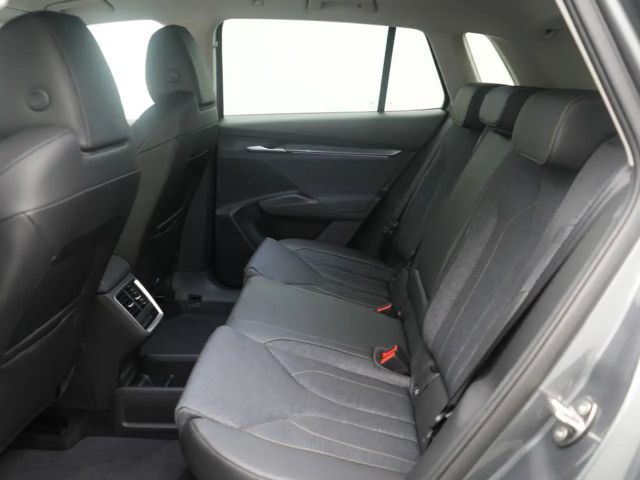 Skoda Elroq Loft SHZ LENKRADHZ KLIMA ACC LED KAM NAVI