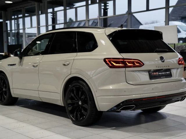 Volkswagen Touareg R-Line Style