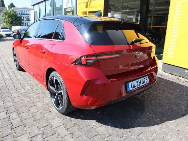 Opel Astra 1.2 Turbo Elegance