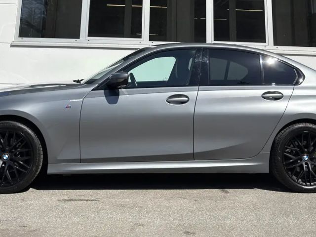 BMW 320 320d M-Sport Sedan xDrive
