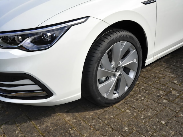 Volkswagen Golf Style Variant