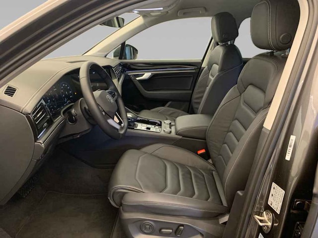 Volkswagen Touareg Touareg TDI tiptr. 4M *AHK*LEDER*LUFTF*R-CAM*NAV