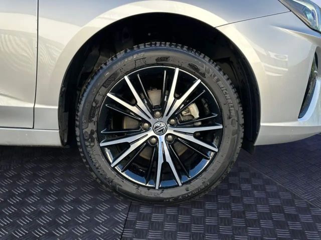 MG MG5 Luxury Standard range