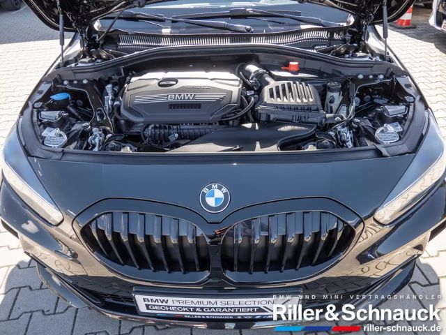 BMW 118 118i M-Sport Sedan