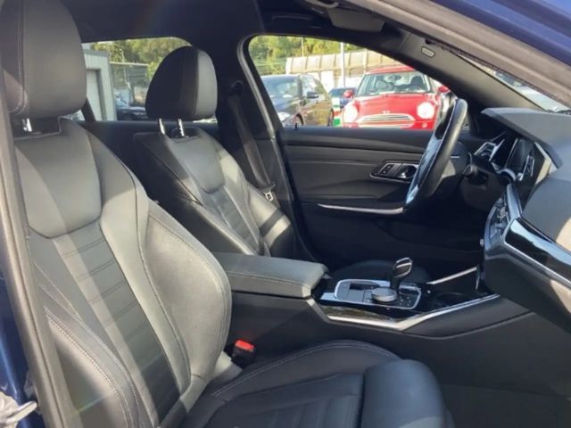 BMW 320 320d Touring xDrive