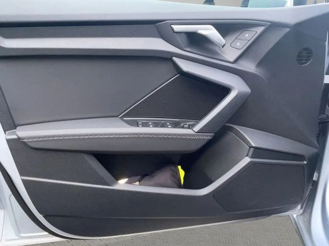 Audi A3 30 TFSI Sedan