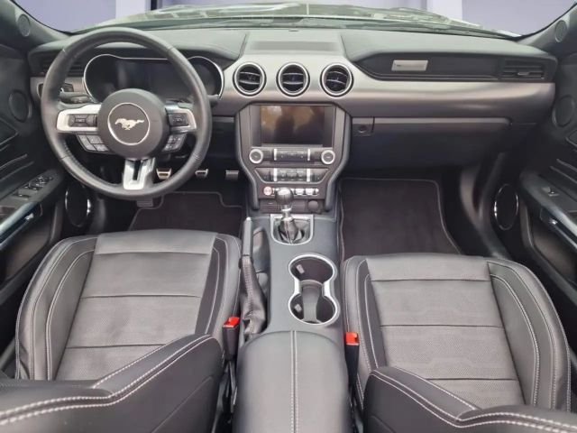 Ford Mustang Convertible GT 5.0 V8