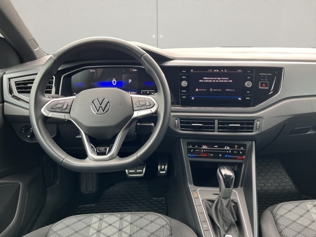 Volkswagen Polo 1.0 TSI DSG R-Line