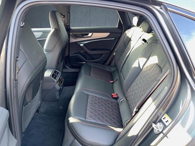 Audi S6 Quattro Sedan