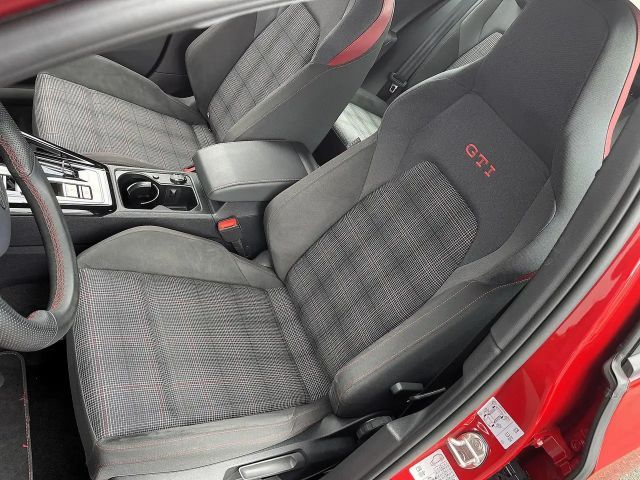 Volkswagen Golf 2.0 TSI DSG GTI