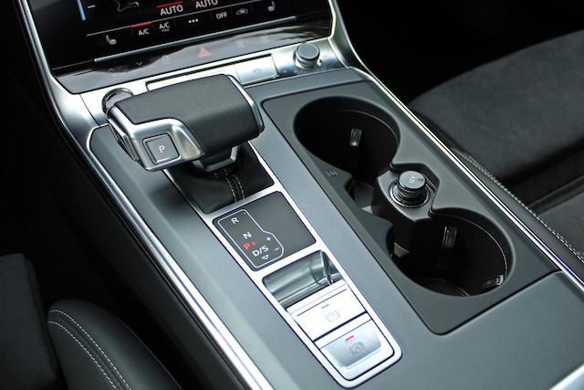 Audi A6 50 TDI Avant Quattro S-Line