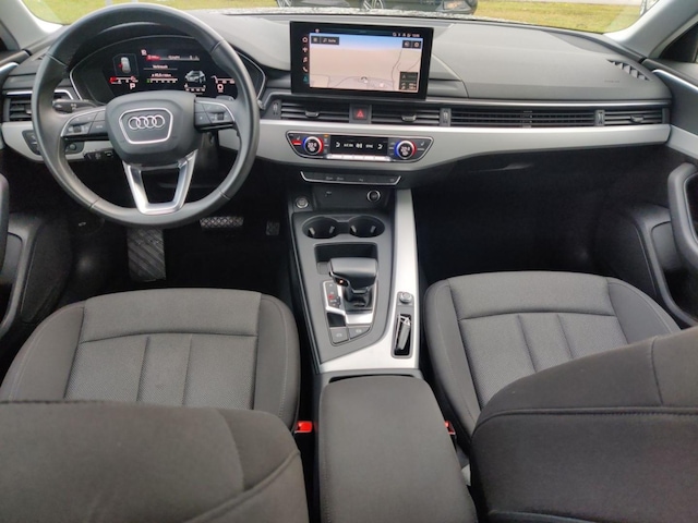 Audi A4 30 TDI Avant S-Tronic