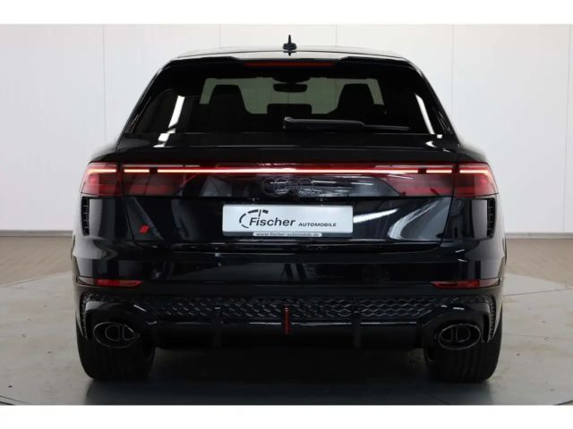 Audi RS Q8 Performance Quattro