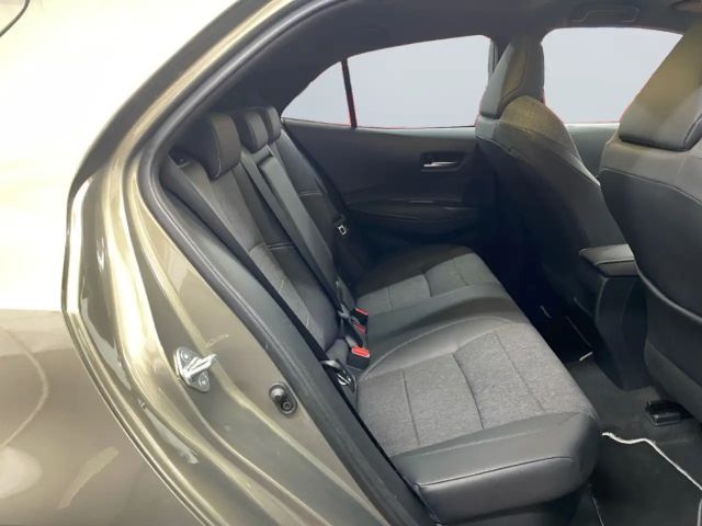 Toyota Corolla Hybride Team D