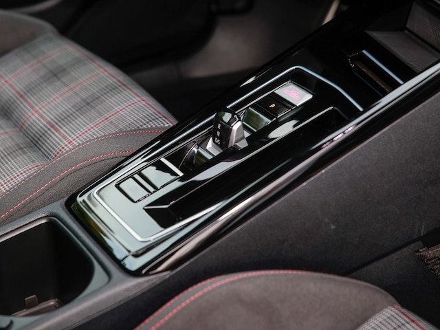 Volkswagen Golf 2.0 TSI DSG GTI Style