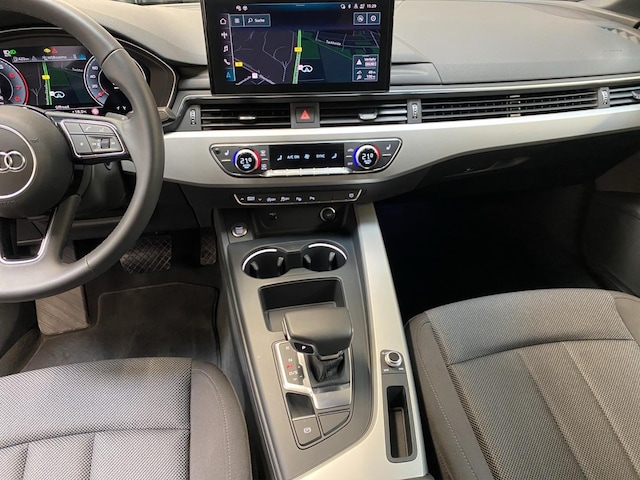 Audi A4 40 TFSI S-Tronic Sedan