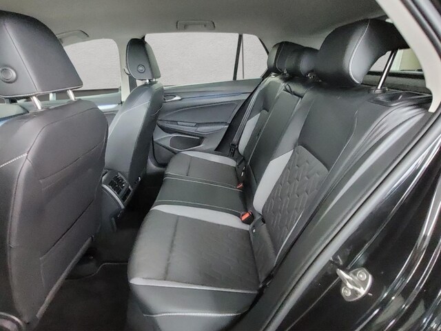 Volkswagen Golf 1.5 eTSI DSG Golf VIII